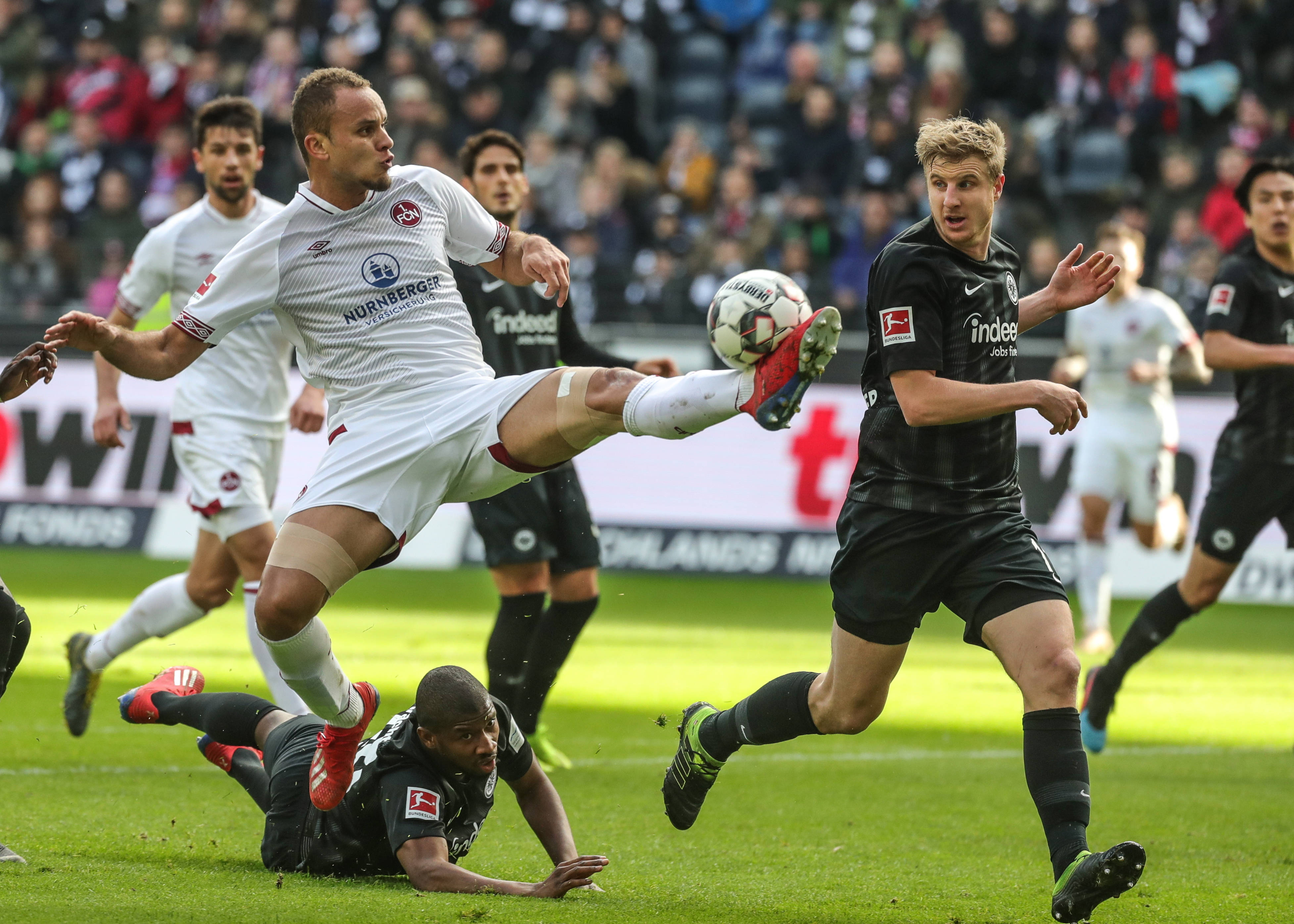 官方：大埔将在亚冠赛前为大埔火灾遇难者默哀一分钟（官方宣布：大埔队将在亚冠赛前为大埔火灾遇难者进行一分钟默哀）