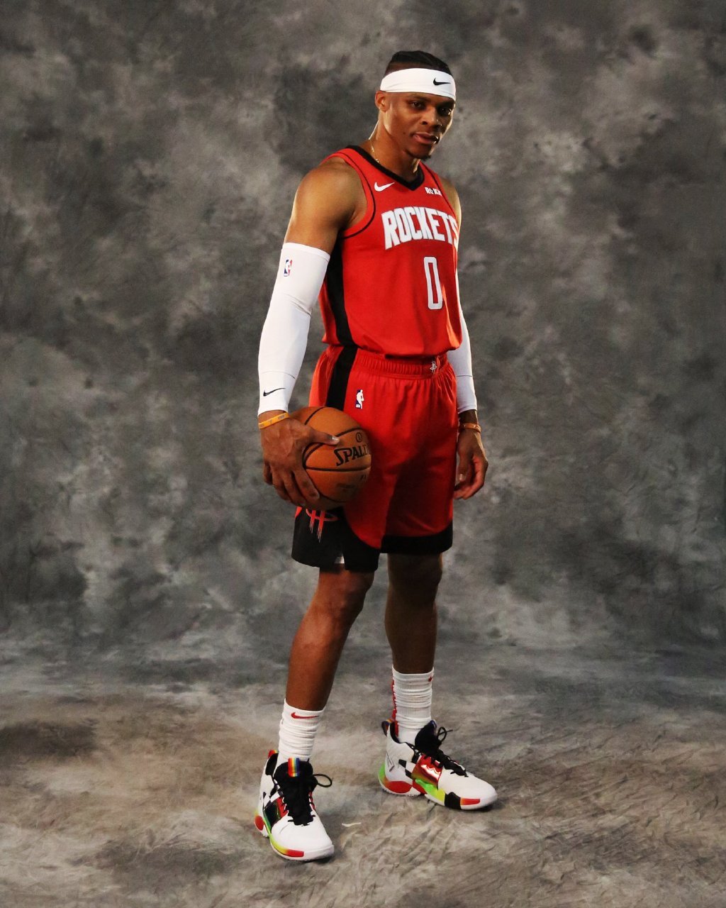 少一点表演，多一点节奏：弗里克描绘的亚马尔如何引领巴萨未来（少表演，重节奏：弗里克如何让亚马尔引领巴萨新纪元）