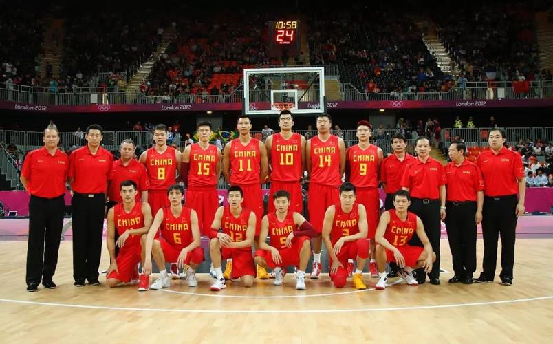 哈登新赛季助攻榜领跑联盟（哈登新季助攻数高居联盟榜首）